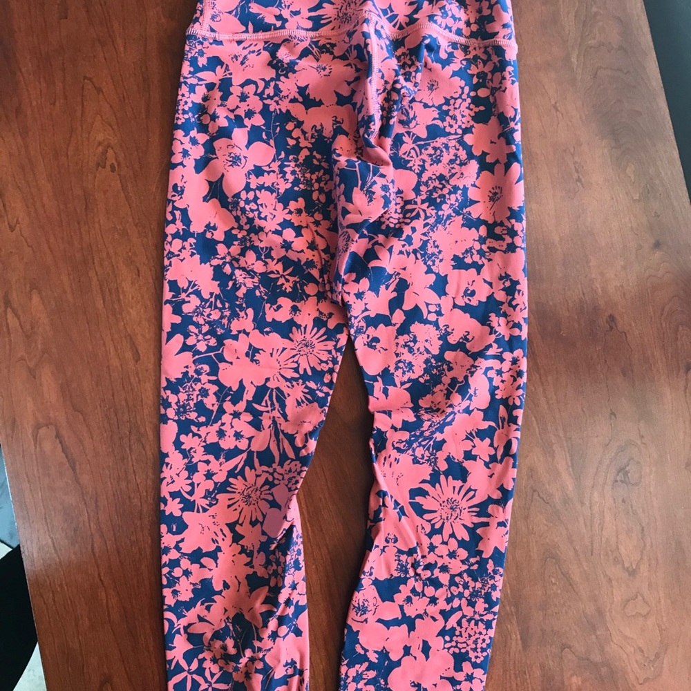 Lululemon All That You Do legging size 4;  25”